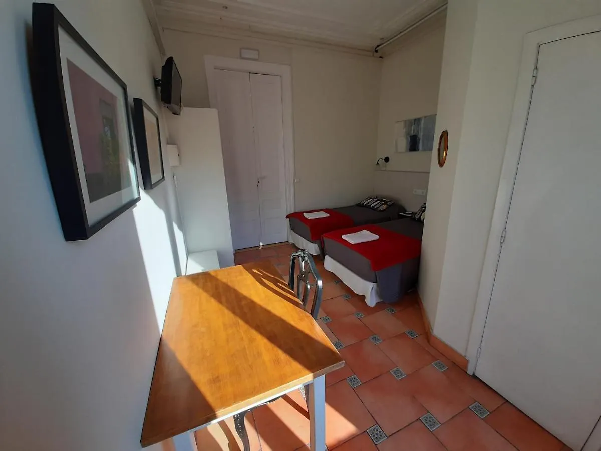 Casa Consell Gran Via, Guest House Barcelona