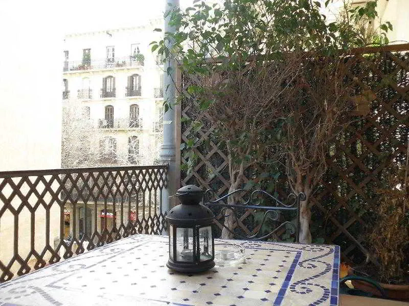 Casa Consell Gran Via, Guest House Barcelona